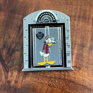 Spinner Disney Pin WDW Goofy and Donald Twilight Zone Tower of Terror Elevator